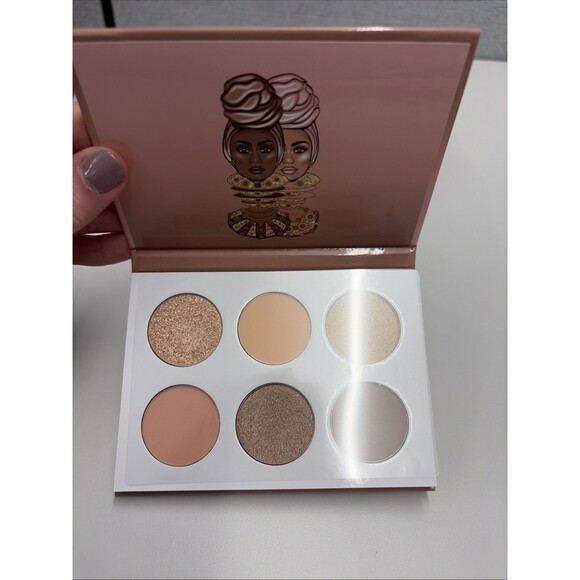 Set Of 4 Juvia’s 6 Color Eyeshadow Palettes 47oz New - Picture 4 of 10